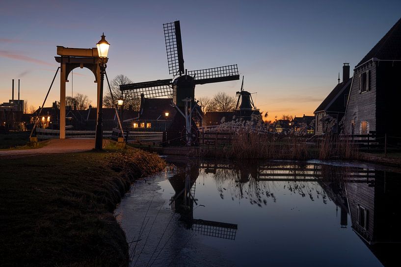 Zaanse Schans am Abend zur blauen Stunde von Manuuu