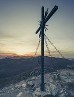 Kreuz mit Sonnenuntergang