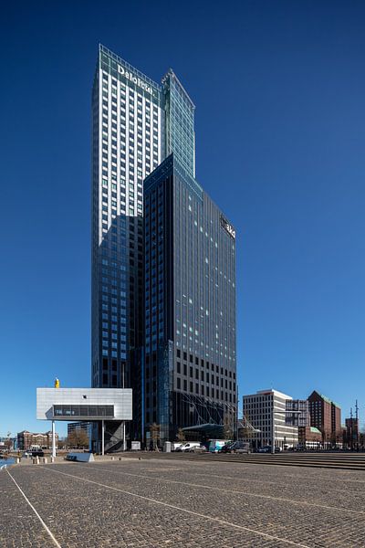 The Maas tower in the centre of Rotterdam by Joost Adriaanse