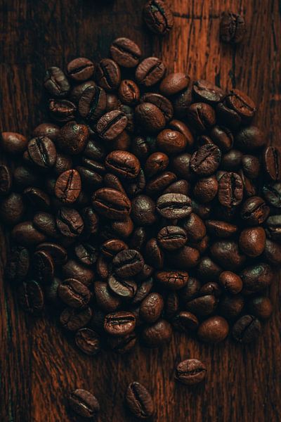 Coffee Beans (Warm Red) by Pim Haring