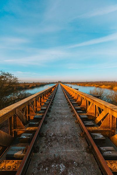 Moerputten Railway Bridge by Maikel Claassen Fotografie