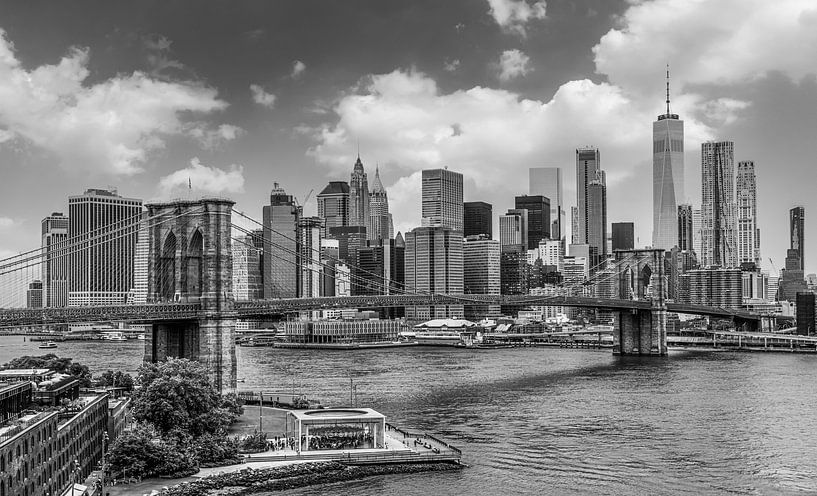Downtown Manhattan by Ivo de Rooij