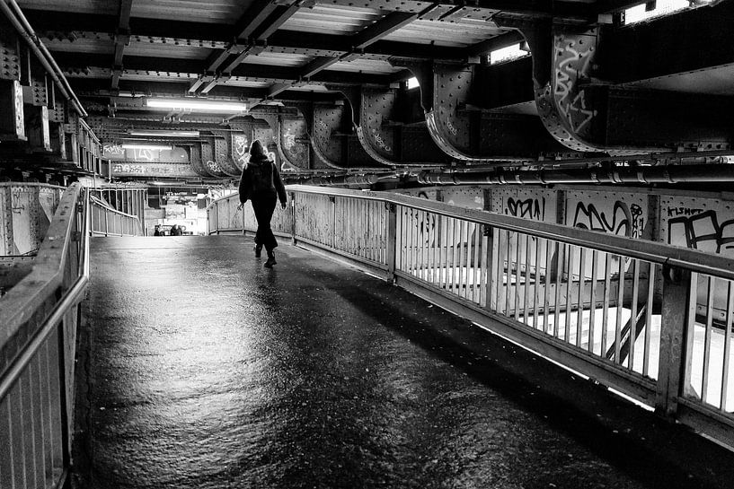 Unter einer Brücke in Berlin von Heiko Westphalen