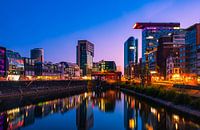 Düsseldorf Hafen mit Skyline und Sonnenuntergang