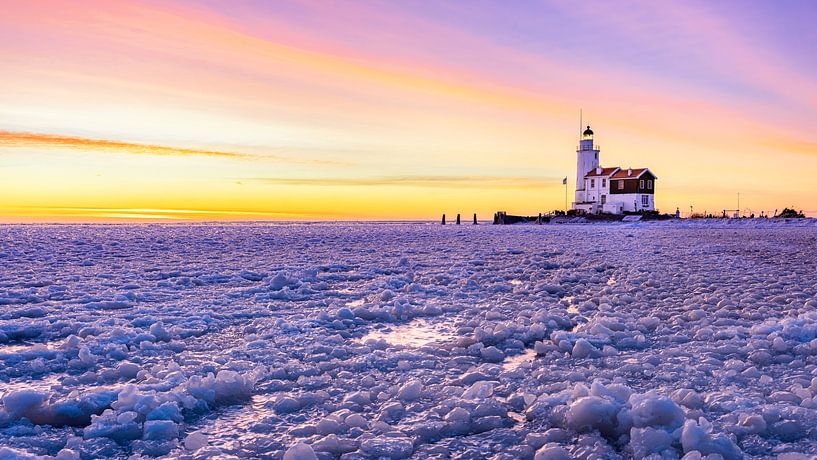 Sonnenaufgang auf dem Marker See 'Das Pferd von Marken von Etienne Hessels