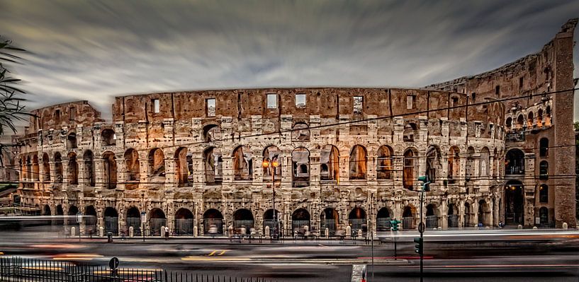 City Lights - Kolosseum HDR von Juvani Photo
