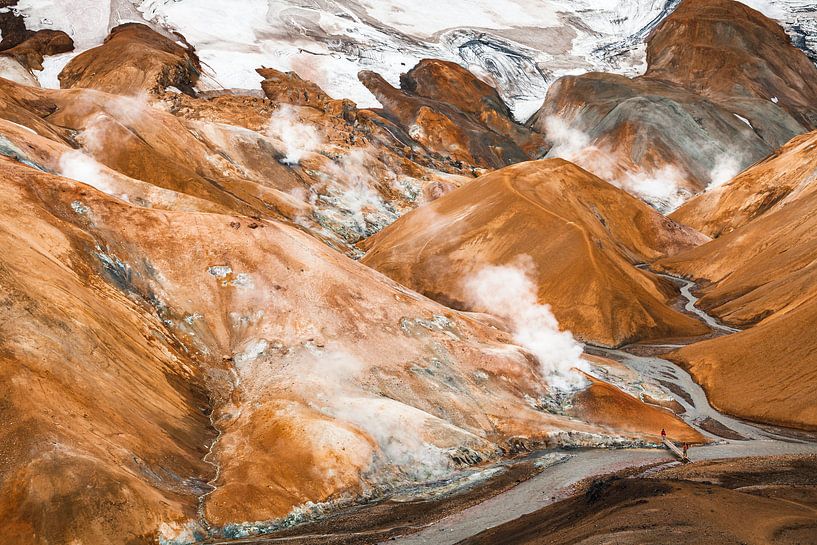 Close-up of volcanic mountain range Kerlingarfjöll by Martijn Smeets