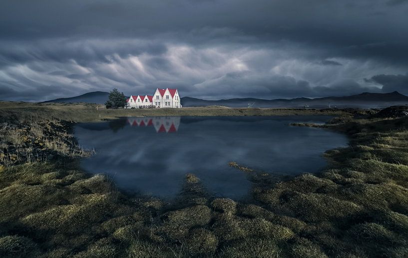 Das Rote Haus von Larry Deng