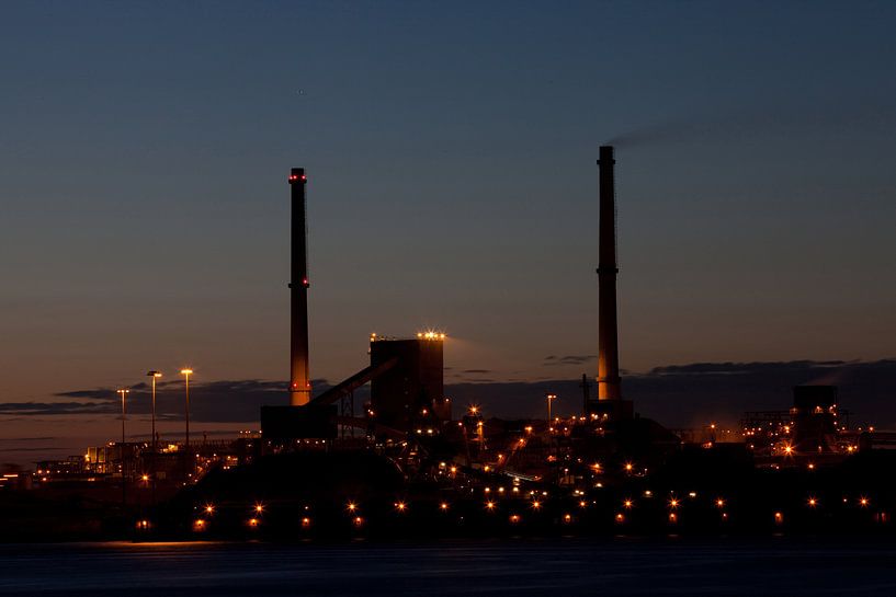 Tatasteel (hauts fourneaux Corus) IJmuiden la nuit par Arjan Groot