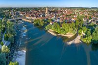 Panorama de la ville de Nürtingen, pont sur le Neckar et paysage fluvial
