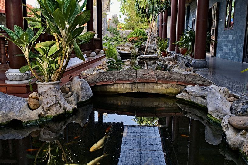 Peaceful water garden and Asian architecture by Frank Photos