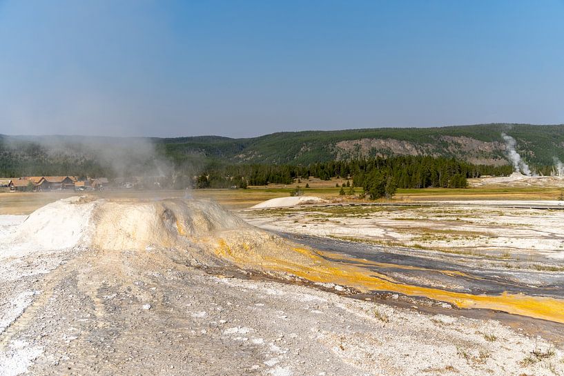 Geysers in Yellowstone National Park, USA by Jeroen van Deel