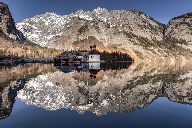 Watzmann Ostwand mit Kirchlein St. Bartholomä von Marika Hildebrandt FotoMagie