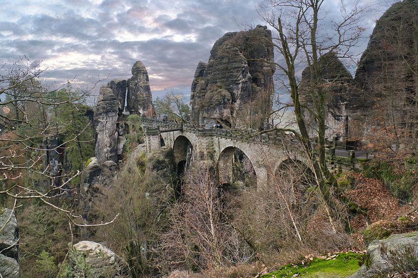 Le Bastei dans le massif de l'Elbsandstein par Martin Köbsch