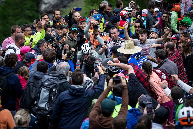 Mathieu genießt von Leon van Bon