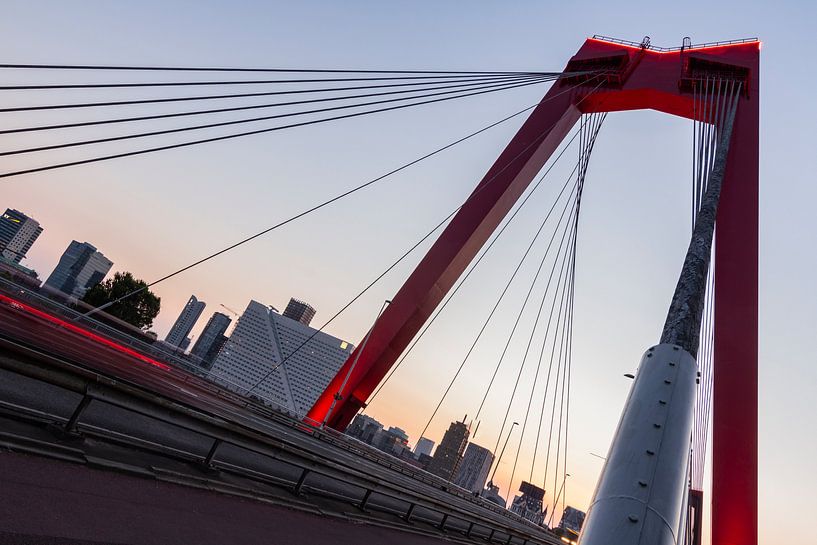 De Vernieuwde Willemsbrug 3 von Peter Dane