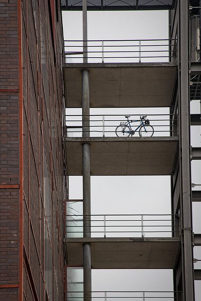 Das einsame Fahrrad von Rob Boon