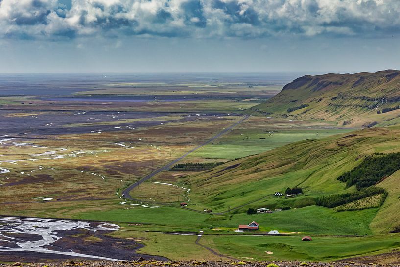 Valley of Thorsmork by Easycopters