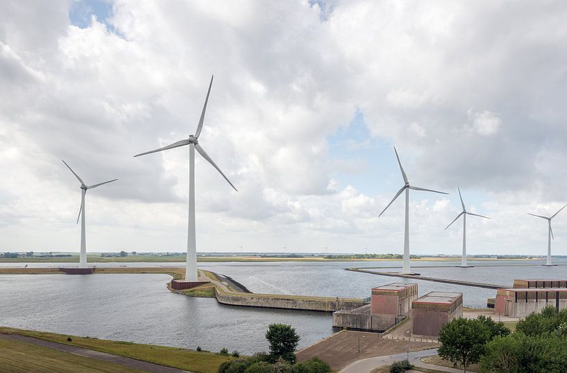Krammer Windpark und Schlosskomplex Bruinisse von Ruud Morijn