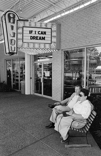 Graceland von Raoul Suermondt