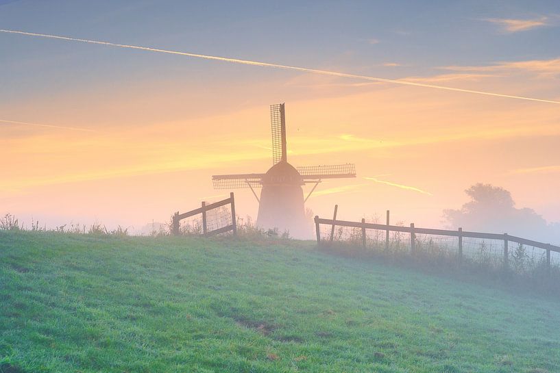 Digue avec moulin par Björn van den Berg