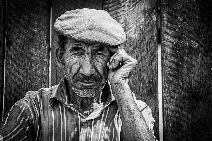 Portrait man - black and white by Ellis Peeters