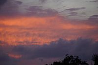 Nuages de feu au coucher du soleil