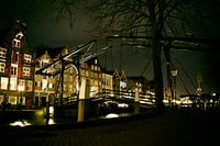 Damiatebrug bij nacht