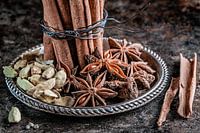 Composition d'épices - cannelle, anis étoilé et cardamome