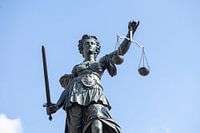 Justitia , Justitia-Brunnen, Gerechtigkeitsbrunnen