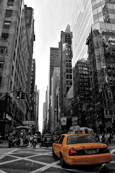 Yellow cab in New York. von Tilly Meijer