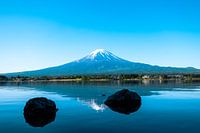 Der Berg Fuji vom Kawaguchiko-See aus