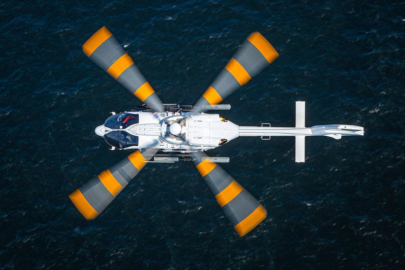 Airbus H.145 au-dessus de la mer du Nord par Jimmy van Drunen