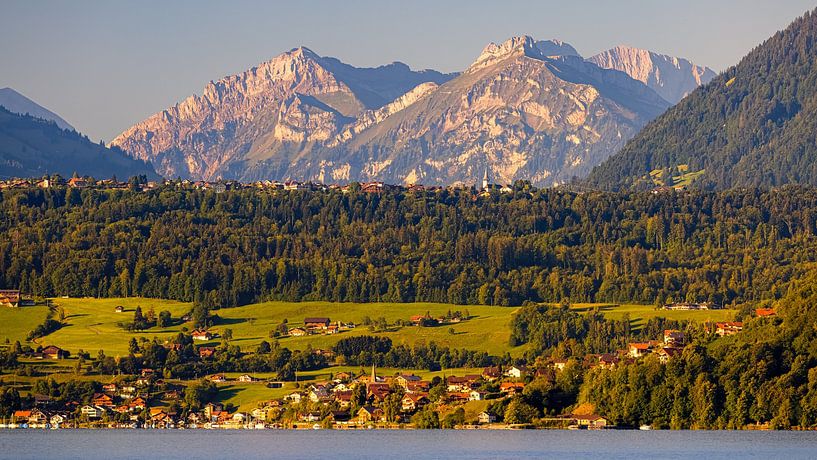 Le lac de Thoune dans l'Oberland bernois par Henk Meijer Photography