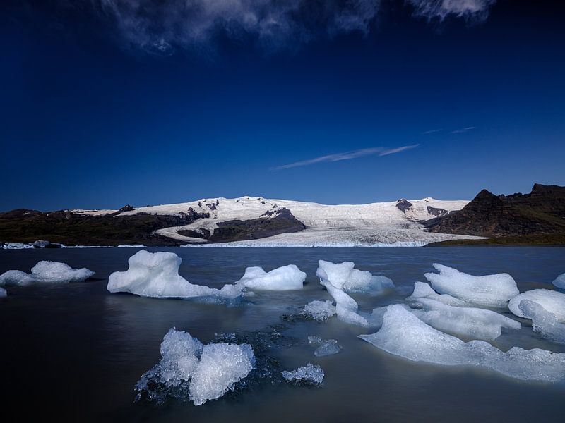 Lake Jökulsárlón, Iceland by Eddy Westdijk