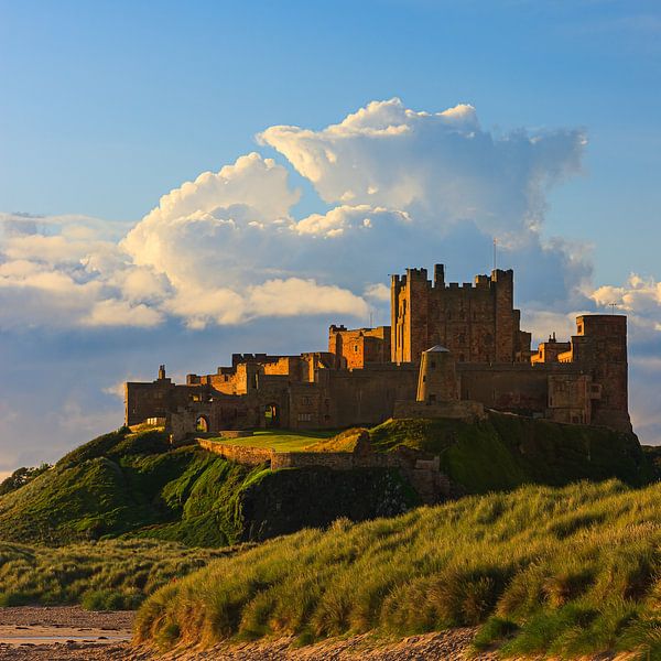 Lever de soleil au château de Bamburgh par Henk Meijer Photography