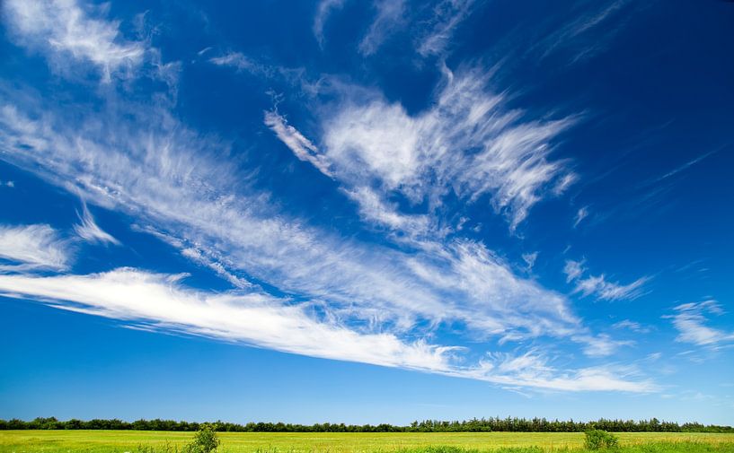 Blauer Himmel von Bo Valentino