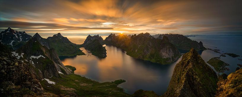 Helvete Midnight Panorama par Wojciech Kruczynski