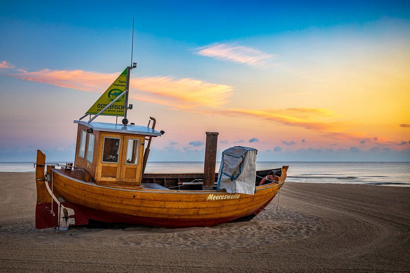The sea wave... by Frank Heldt