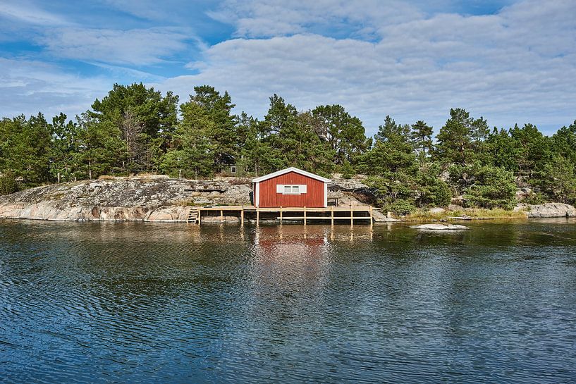 Schwedisches Fischerhaus/Sommerhaus am Wasser von Geertjan Plooijer