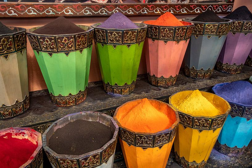 Farben in Marrakesch von Richard van der Woude