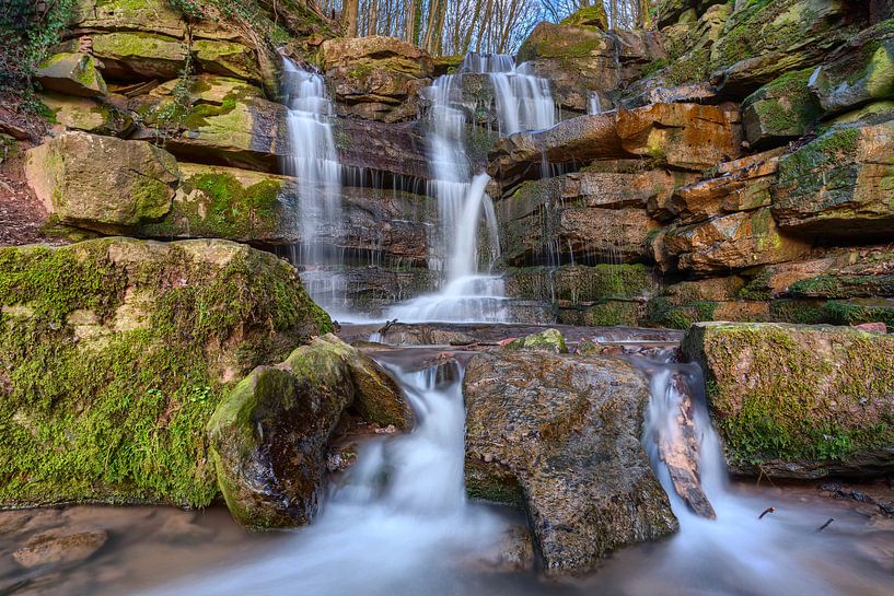 Wasserfall in der Margarethenschlucht von Uwe Ulrich Grün