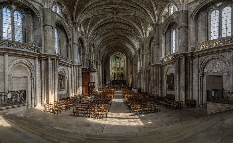 Interior of Bordeaux Cathedral by Hans Kool