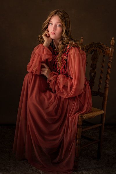 Dame in Rot von Mariska Asmus