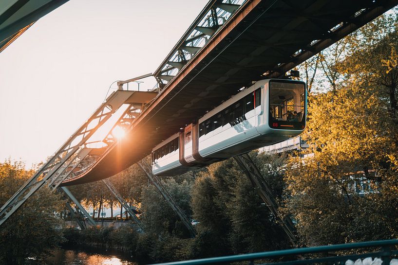 Die Schwebebahn in Wuppertal von Andre Schäfer
