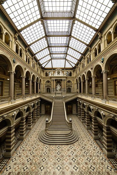 Frau Richterin von Wien von Twan Thimister