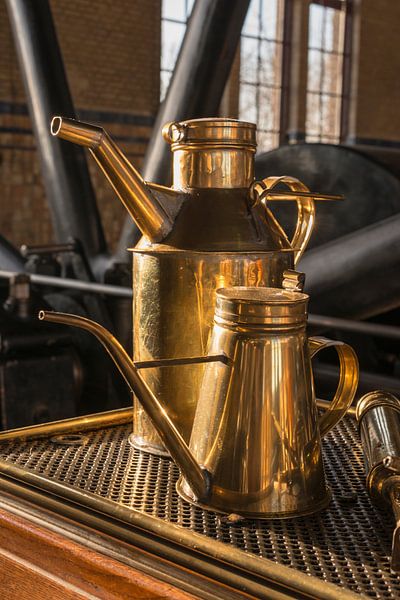old copper oil cans von ChrisWillemsen