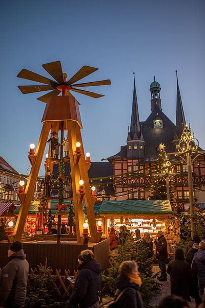 Weihnachtsmarkt auf dem Marktplatz in Wernigerode von t.ART