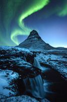 Aurora Borealis boven Kirkjufell in West IJsland
