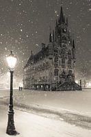 Das Rathaus von Gouda im Schnee